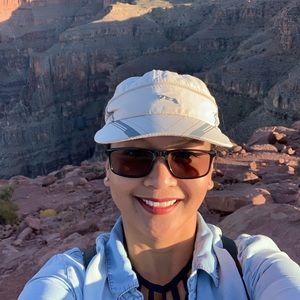 Meet your Posher, Joann